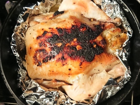 ダッチオーブンで作る丸鶏（ローストチキン）